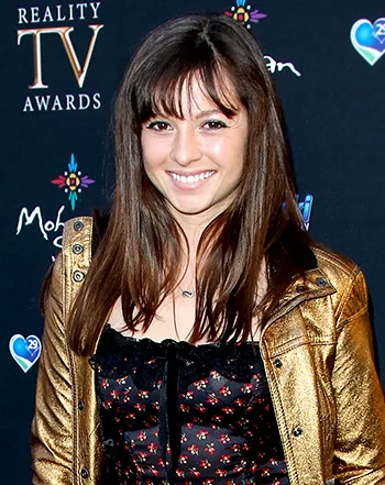 1431629660_mackenzie rosman 441