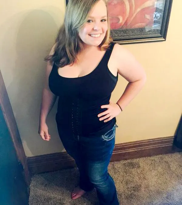 Catelynn Lowell waist training