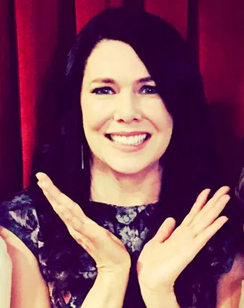 1433786568_alexis bledel lauren graham mae whitman 350