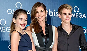 1434485676_kaia gerber cindy crawford 300