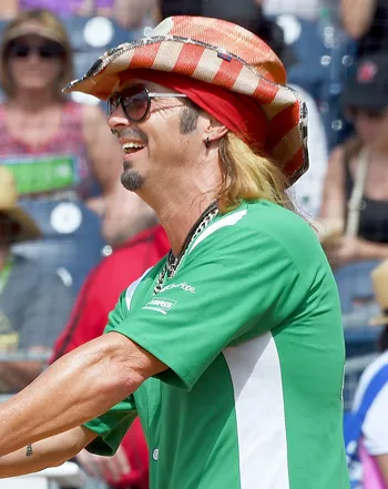 1434574270_bret michaels 350