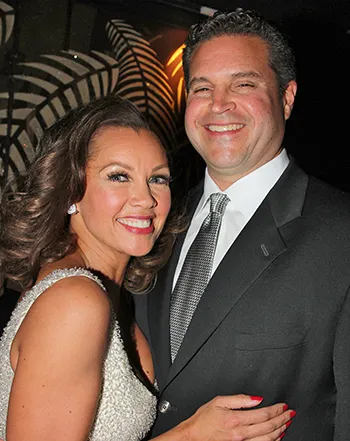 1436026279_vanessa williams marries jim skrip_3