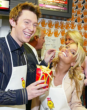 1437420275_clay aiken jessica simpson 441