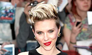 1437674190_scarlett johansson 300