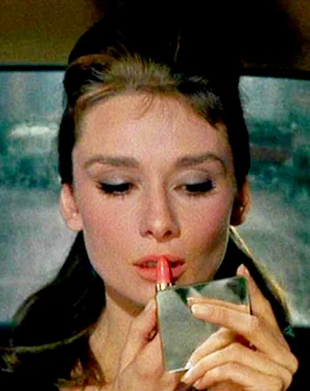 1438177041_audrey hepburn breakfast at tiffanys 350