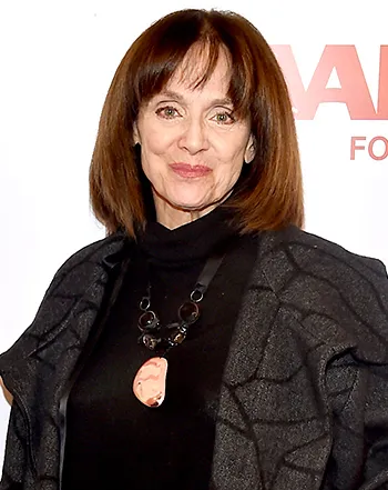 1438271930_valerie harper 441