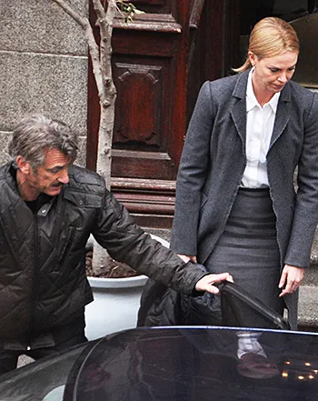 1438278542_sean penn charlize theron 441