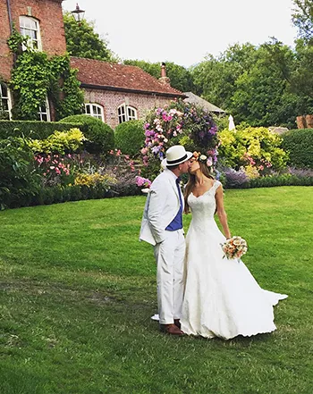 1438357280_guy ritchie jacqui ainsley 441