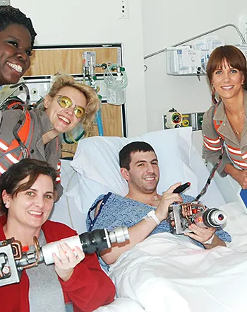 1438608891_leslie jones kate mckinnon kristen wiig 441