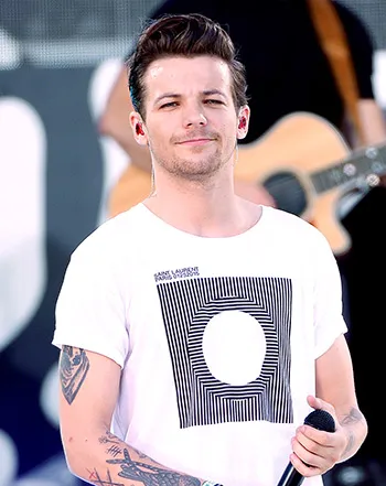 1438714682_louis tomlinson 441