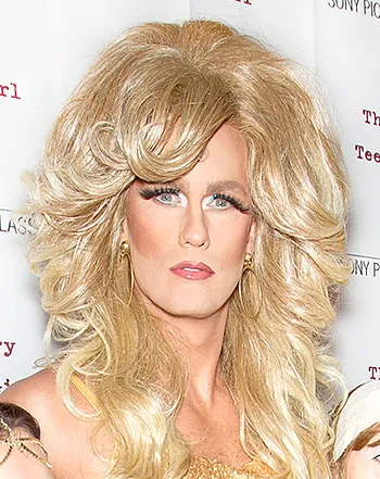 1438867142_alexander skarsgard 350