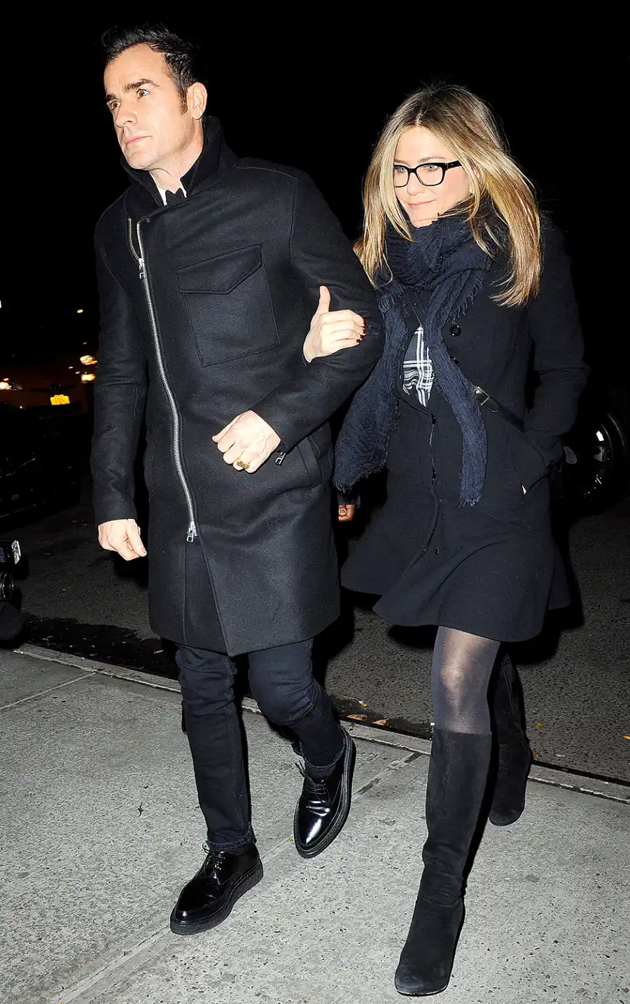 1438882489_justin theroux jennifer aniston november 2014 zoom