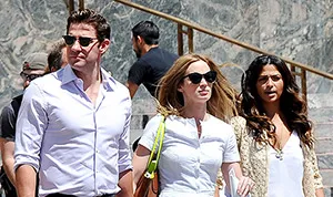1438882888_john krasinski emily blunt 178