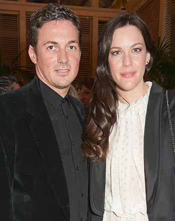 1439856028_liv tyler david garner 441