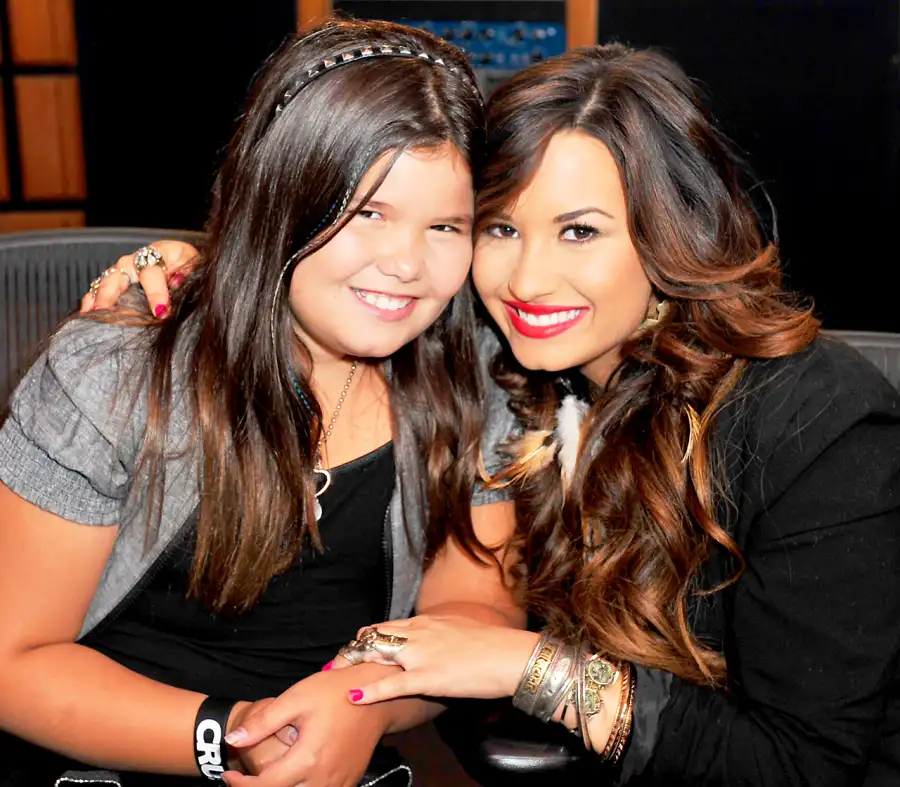 1440017773_119553232_demi lovato madison de la garza zoom