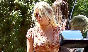 1440438368_jessica simpson 300