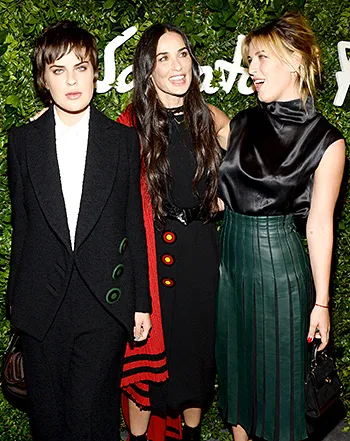 1441898069_tallulah willis demi moore scout willis 350