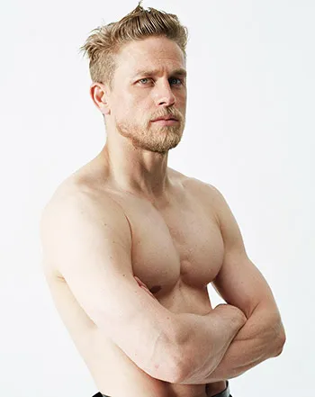 1441903281_charlie hunnam shirtless 441