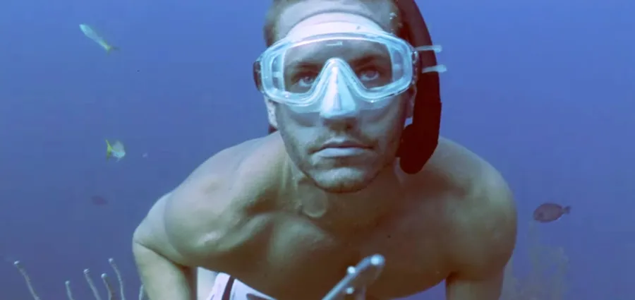 1441918894_into the blue zoom