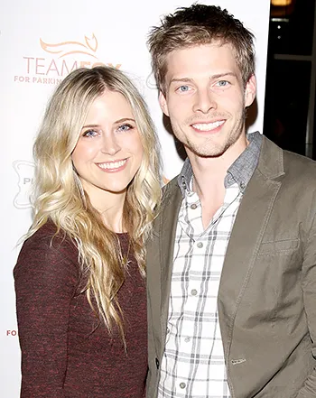 1442424685_hunter parrish kathryn wahl 441
