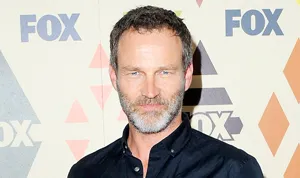 1443623754_483365768_stephen moyer 300