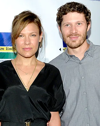 1444409211_kiele sanchez zach gilford 441