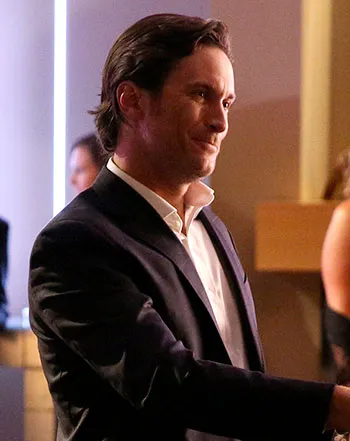 1446127841_oliver hudson nashville 441