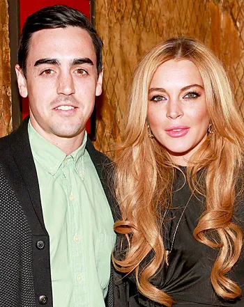 1446240032_457219549_michael lohan jr lindsay lohan 350