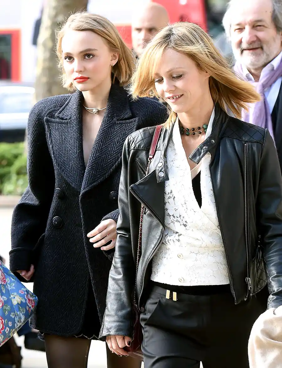 1446502214_lily rose depp vanessa paradis zoom