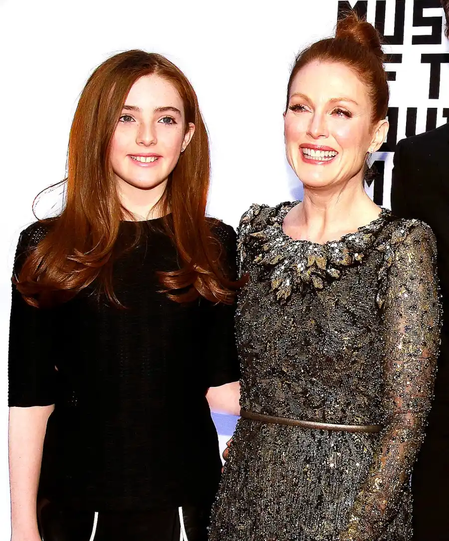 1446502411_liv julianne moore zoom