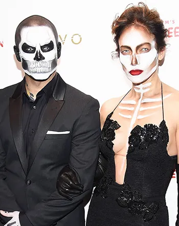 1446503285_jennifer lopez casper smart 441