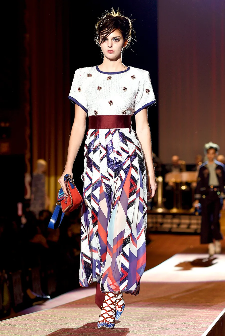 1446609867_kendall jenner marc jacobs zoom