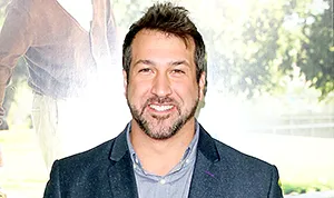 1446819633_joey fatone 178