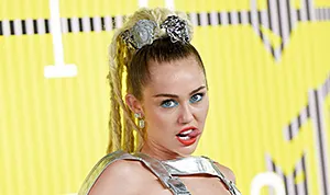 1447191322_miley cyrus silver 178