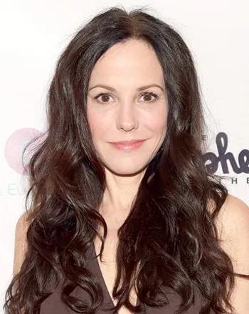 1447351475_456711632_mary louise parker 350