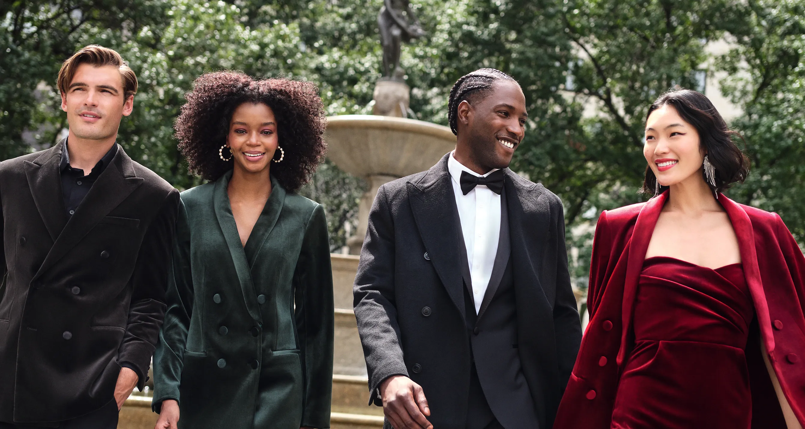 081722_11_NOV_T1_D2_JHK_DG_Look04_990