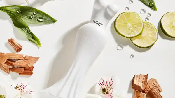 Paralux Paris Hilton