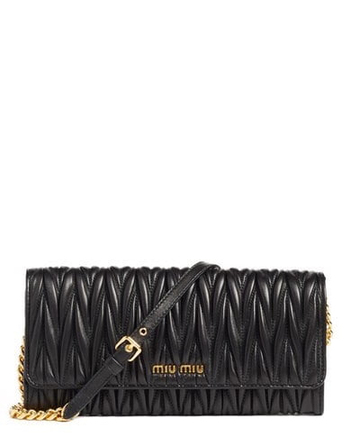 Chanel Wallet on Chain