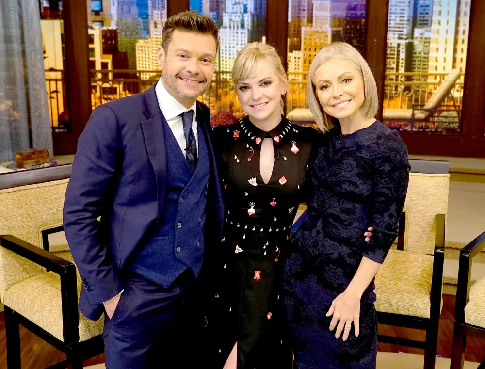 Anna-Faris-on-Kelly-and-Ryan