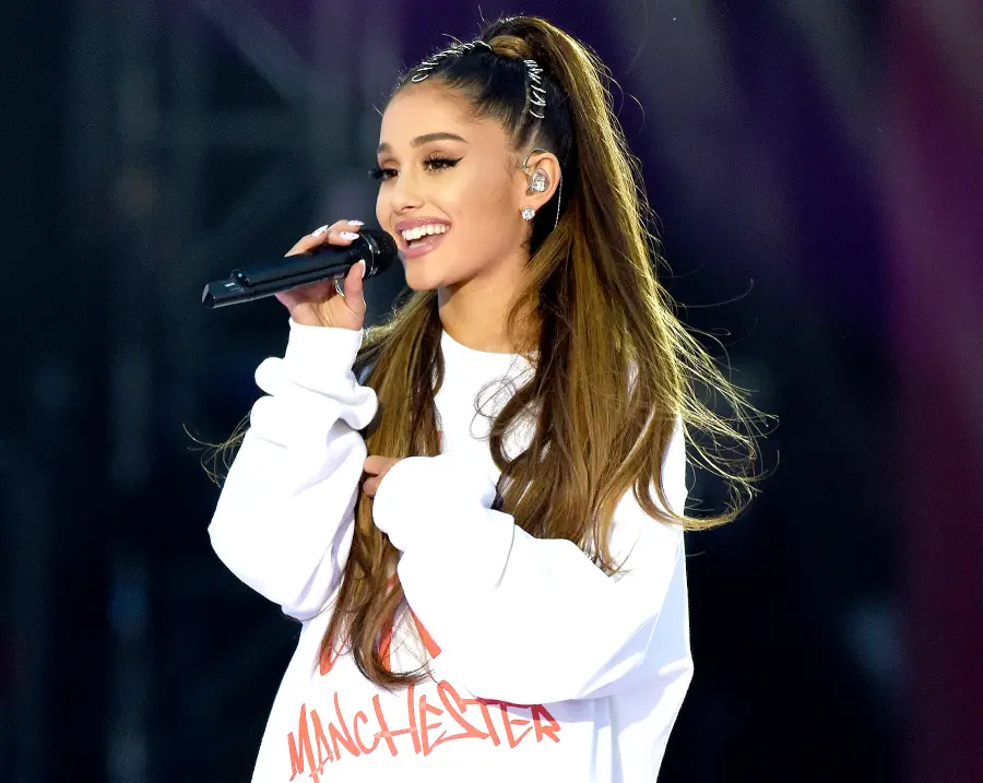 Ariana Grande social media