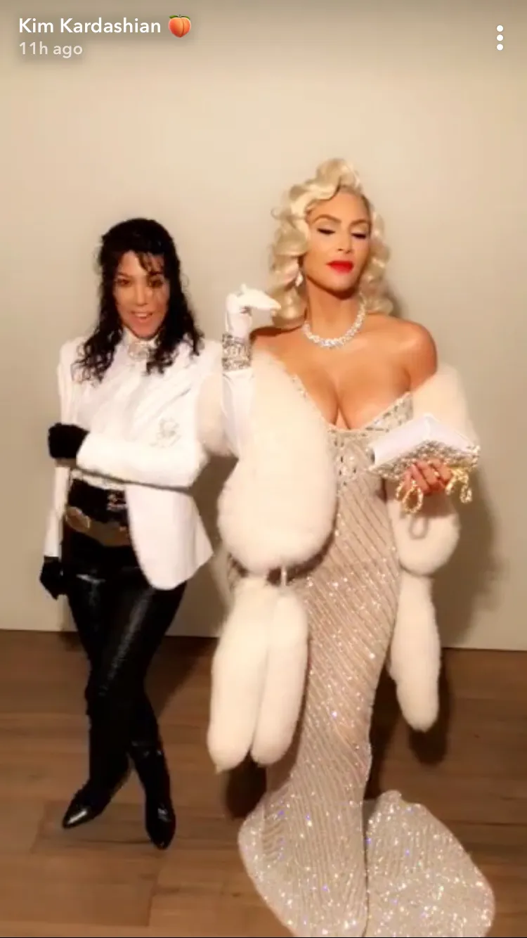 Kourtney and Kim Kardashian