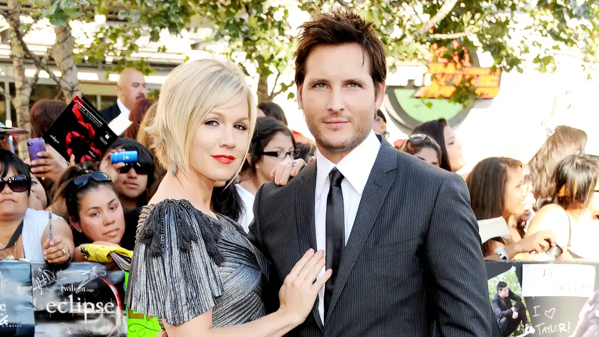 Jennie Garth and Peter Facinelli split