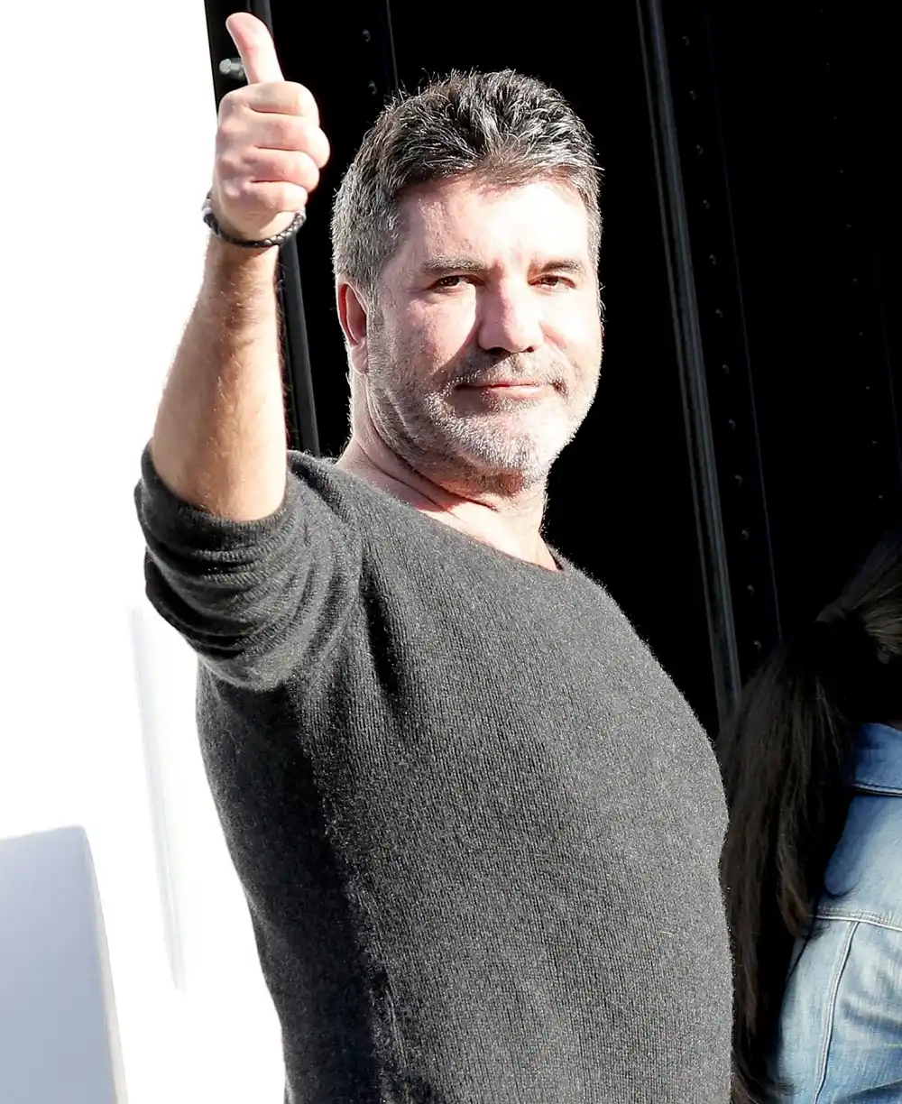 simon-cowell-home-after-fall