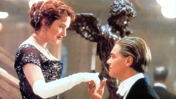 Kate Winslet and Leonardo DiCaprio in 'Titanic'