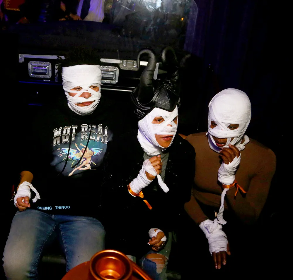 Halle Berry and boyfriend Alex Da Kid attend the Treats! Magazine&rsquo;s 7th Annual Halloween Party at The Mayan in Los Angeles, California on October 31, 2017