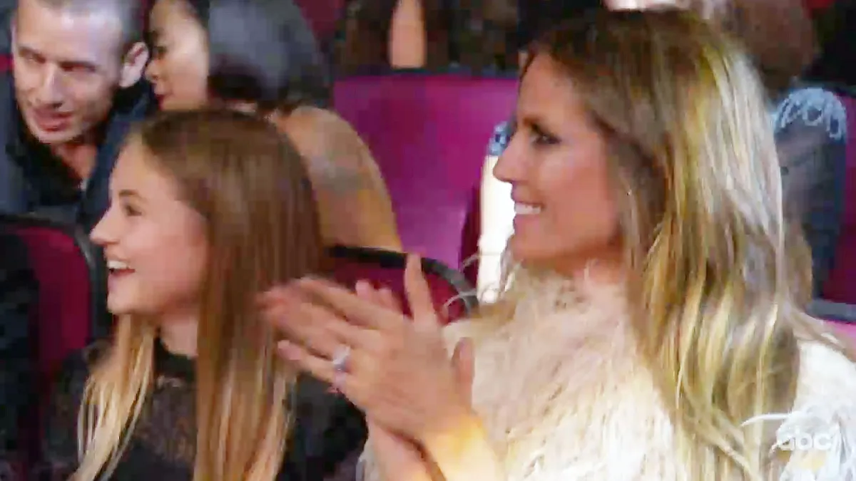 Heidi Klum Leni AMAs 2017