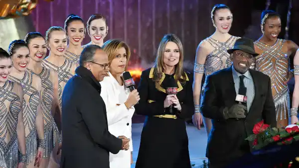 Lester Holt Hoda Kotb Savannah Guthrie Al Roker Rockefeller Center Christmas Tree Lighting Ceremony