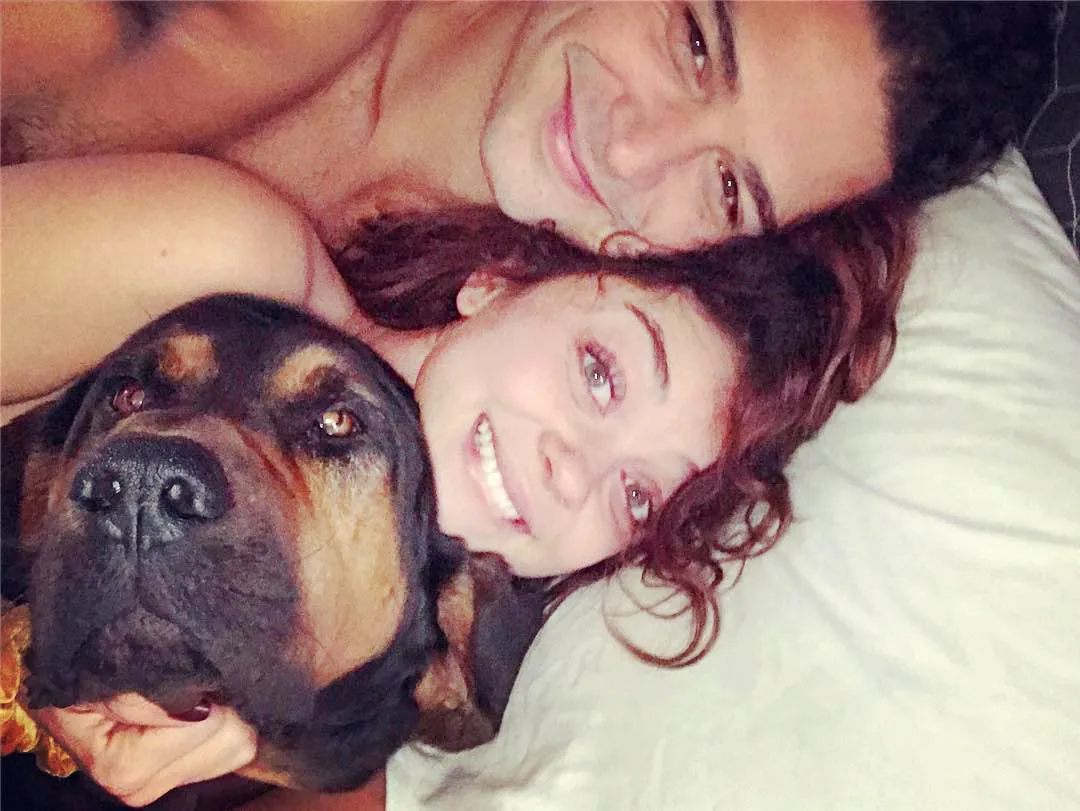 Sarah Hyland and Wells Adams