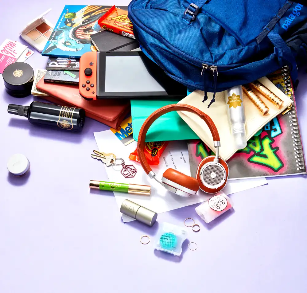 Ashley Johnson: What&rsquo;s In My Bag?