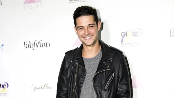 Wells Adams